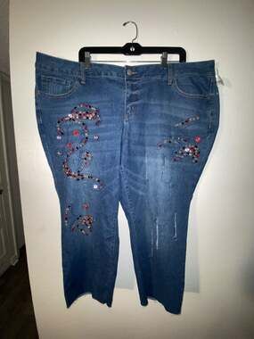 EST. 1946 Denim Mid-Rise Distressed Embellished Jeans Size 22WP